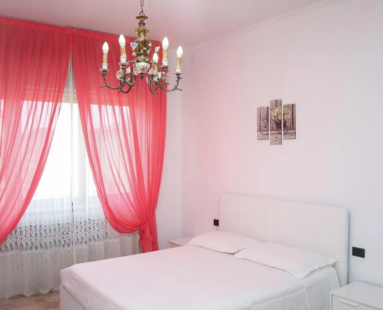 Homestay Villa Fiorita Mediglia
