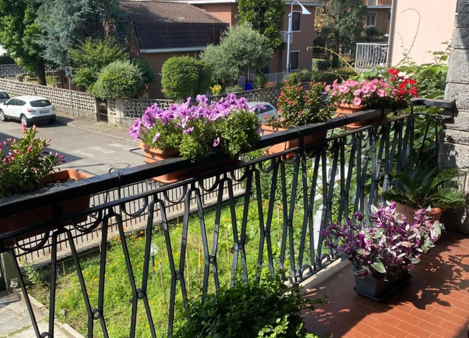 Villa Fiorita Mediglia 0*,  Italy